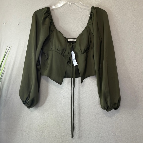 LA HEARTS TIE FRONT LONG SLEEVE SATIN TOP NWT - Picture 1 of 5